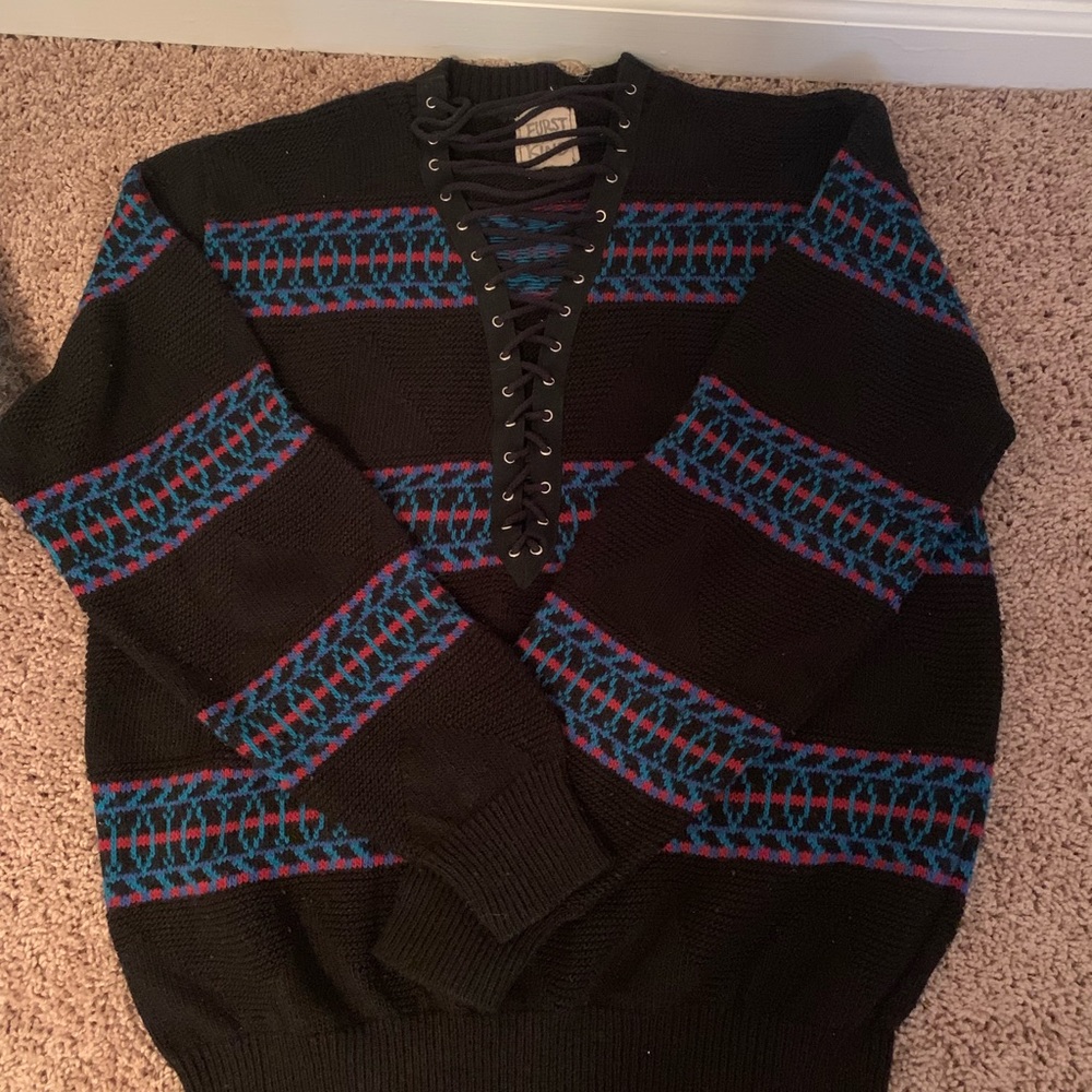 LF lace up vintage sweater, slightly oversized